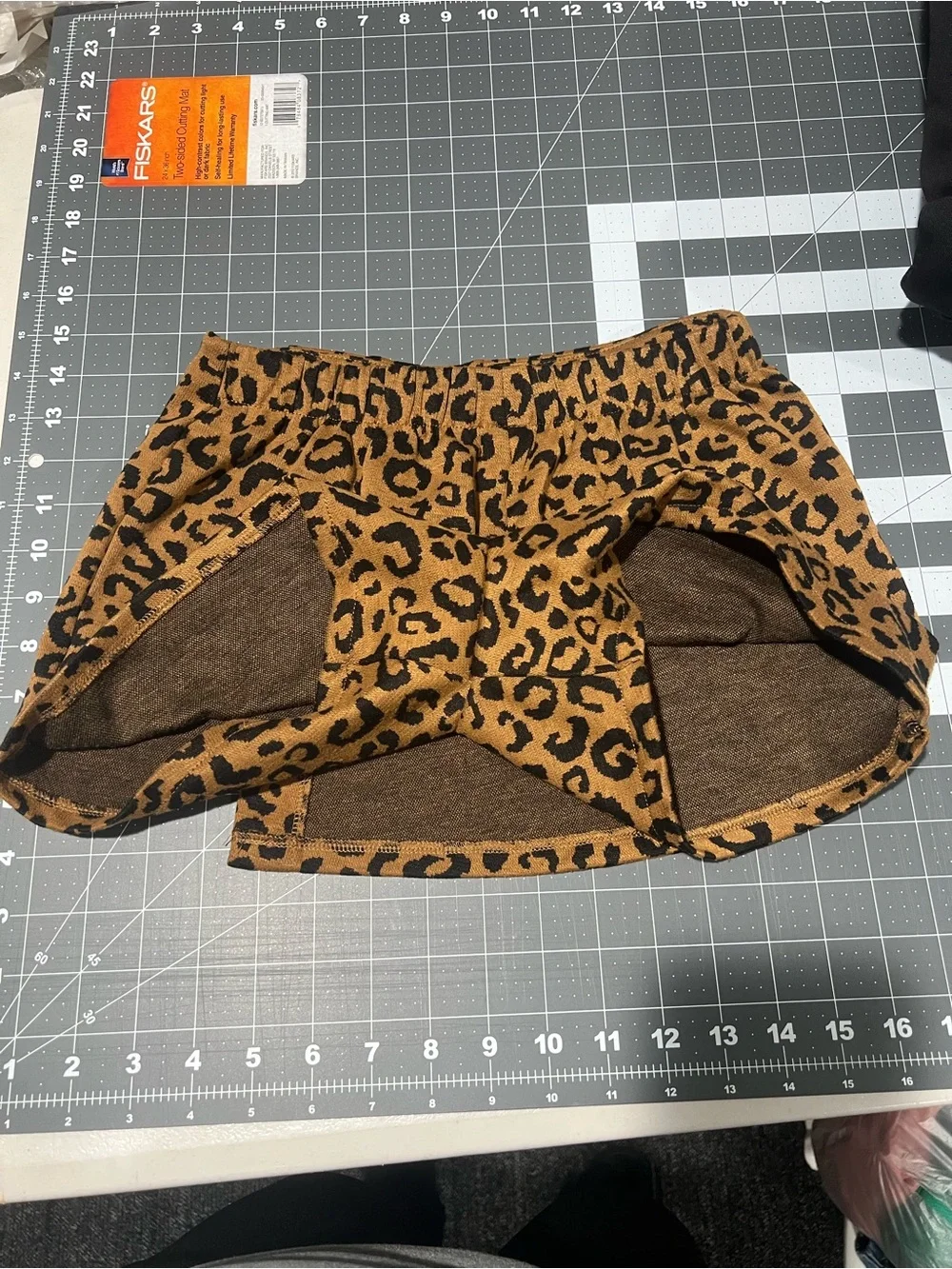 Leopard Print skort for girls, Size: M(8)